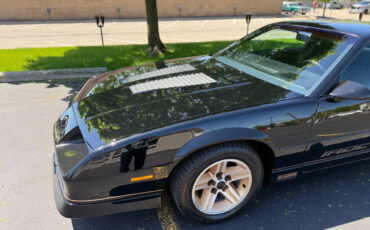 Chevrolet-Camaro-1985-Hatchback-3