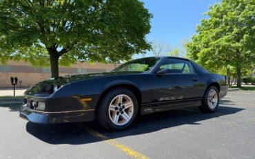 Chevrolet-Camaro-1985-Hatchback
