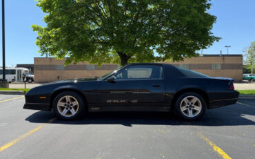 Chevrolet-Camaro-1985-Hatchback-6