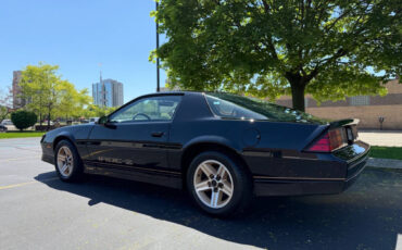 Chevrolet-Camaro-1985-Hatchback-7
