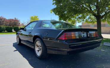 Chevrolet-Camaro-1985-Hatchback-8