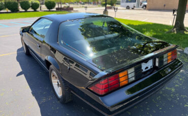 Chevrolet-Camaro-1985-Hatchback-9