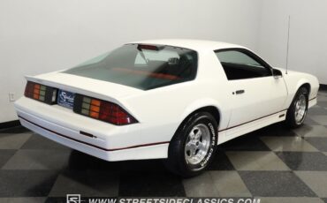 Chevrolet-Camaro-1986-Coupe-10