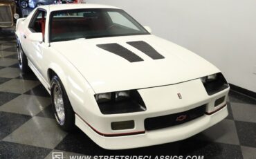Chevrolet-Camaro-1986-Coupe-14