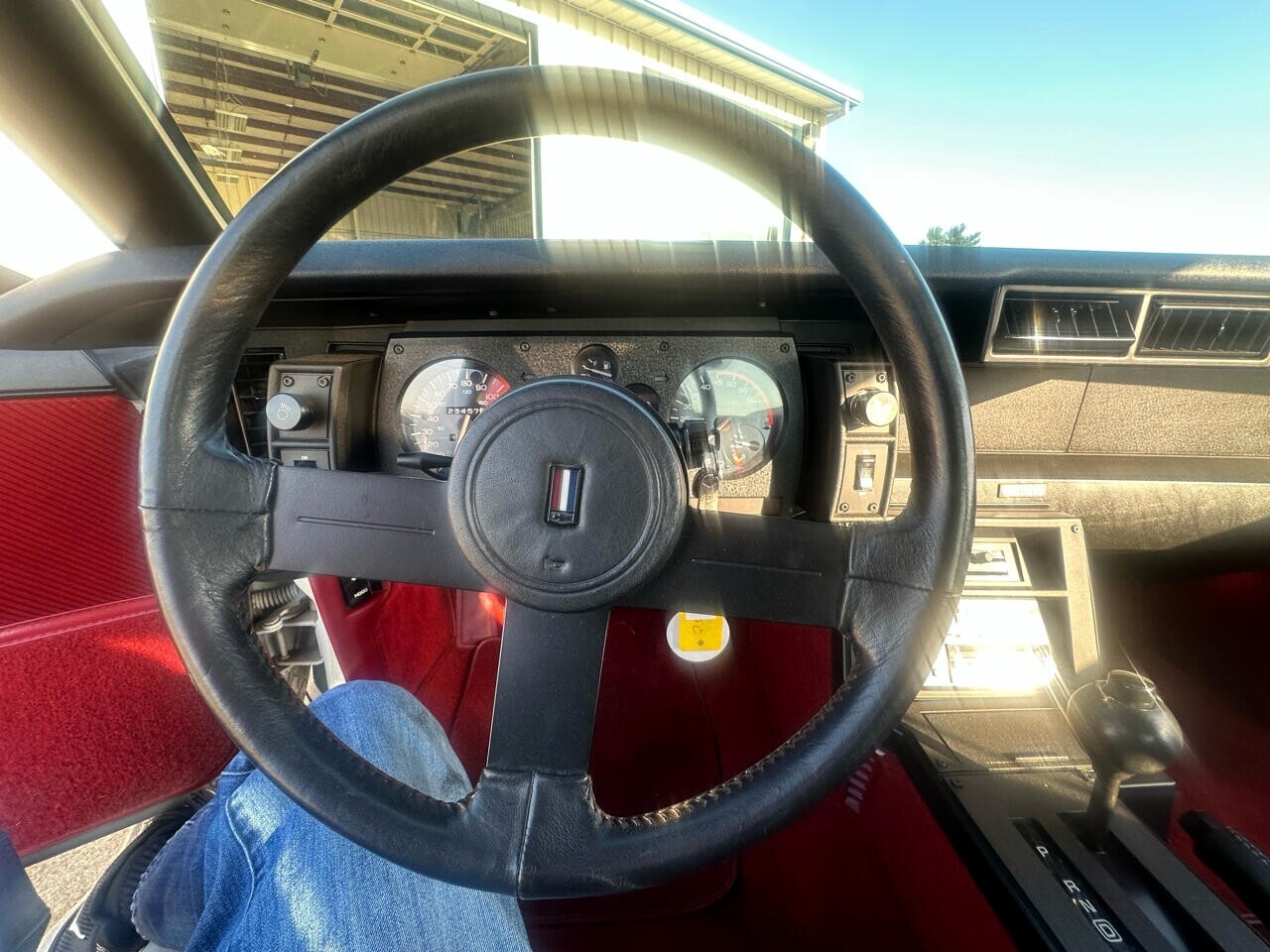 Chevrolet-Camaro-1986-Coupe-16