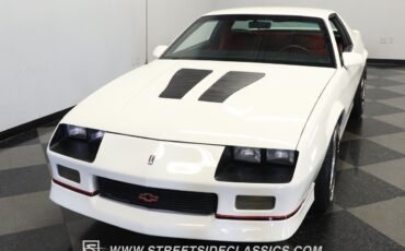 Chevrolet-Camaro-1986-Coupe-16