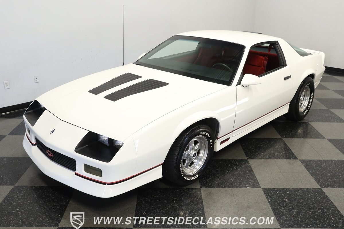 Chevrolet-Camaro-1986-Coupe-18