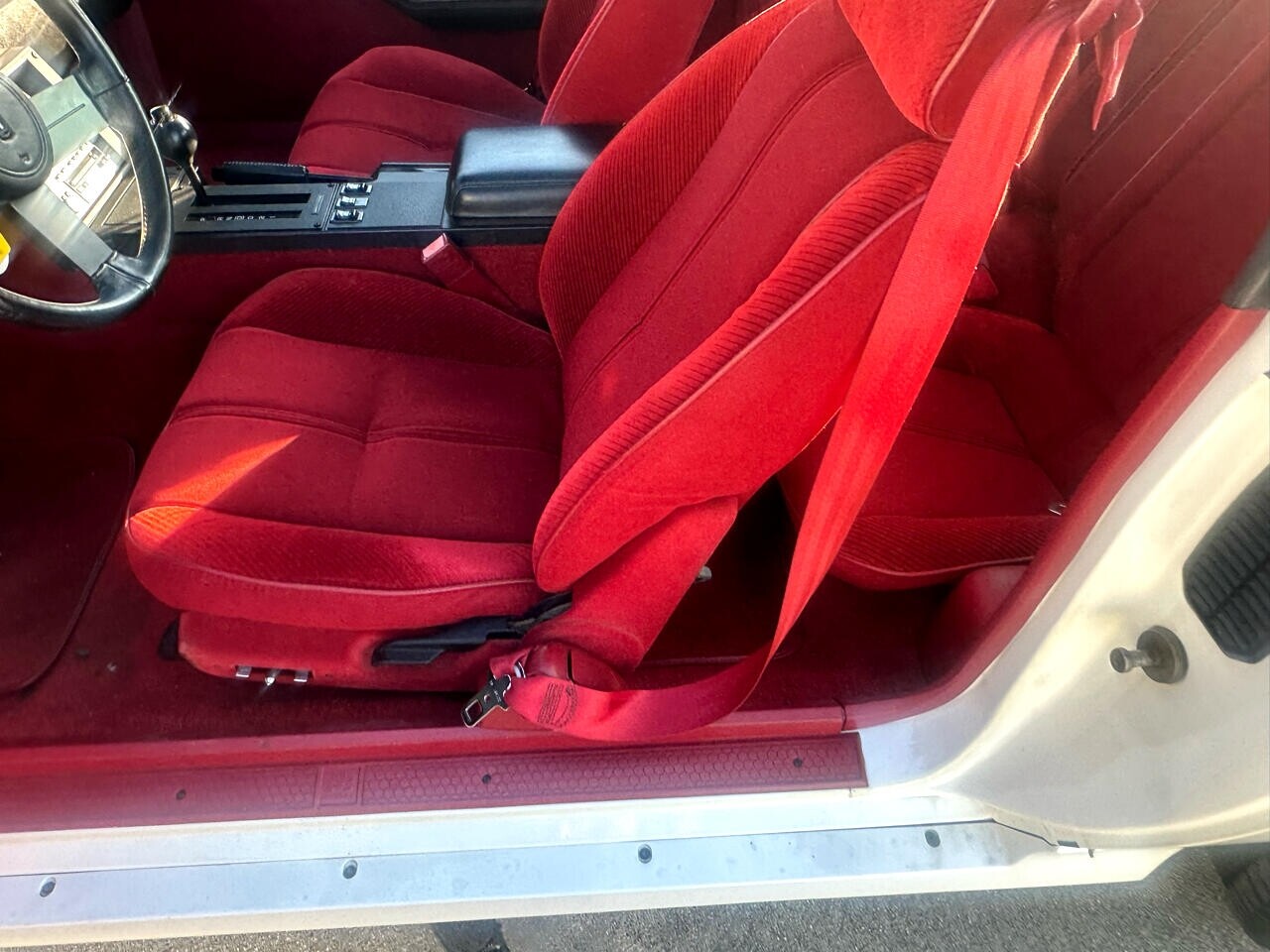 Chevrolet-Camaro-1986-Coupe-21