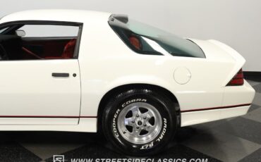 Chevrolet-Camaro-1986-Coupe-22