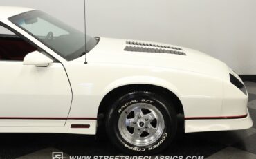 Chevrolet-Camaro-1986-Coupe-28