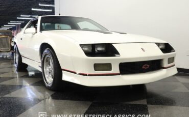 Chevrolet-Camaro-1986-Coupe-29