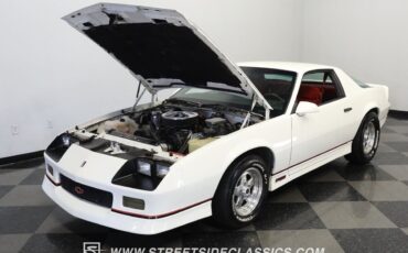 Chevrolet-Camaro-1986-Coupe-30