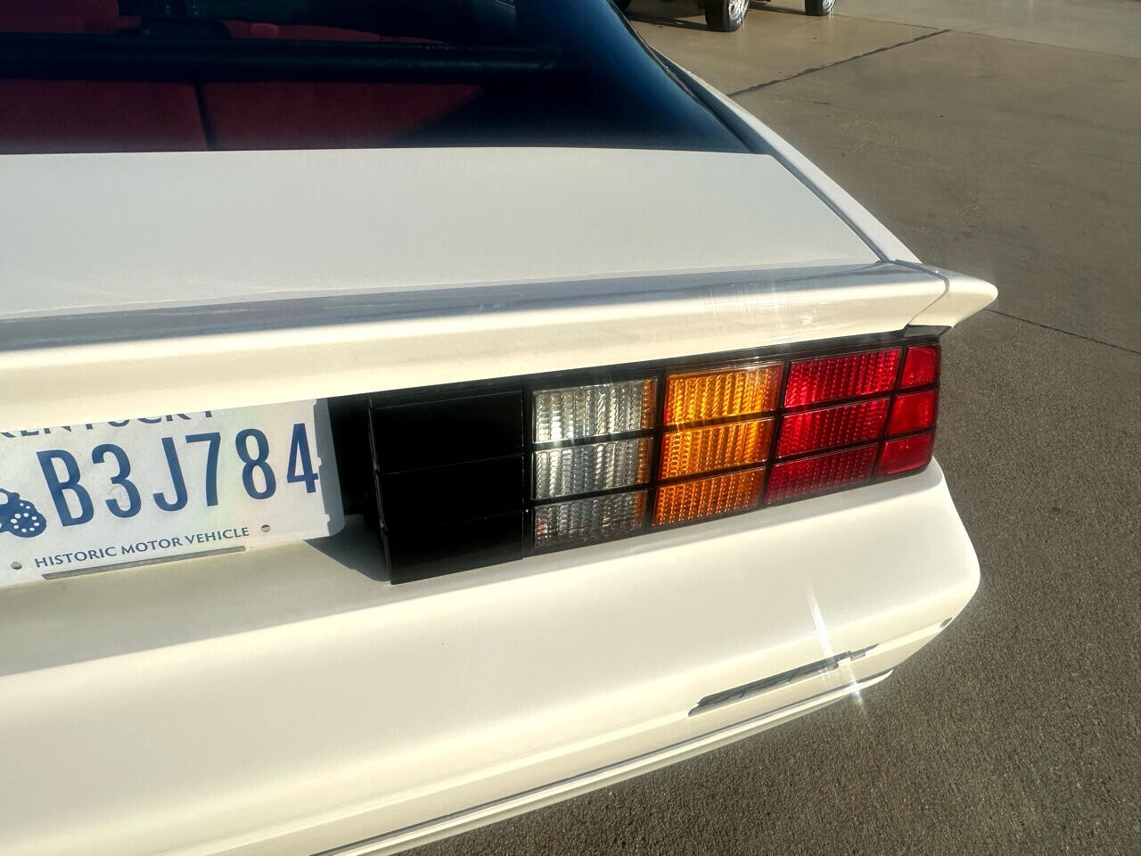 Chevrolet-Camaro-1986-Coupe-34