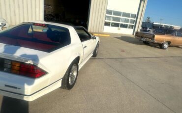 Chevrolet-Camaro-1986-Coupe-35
