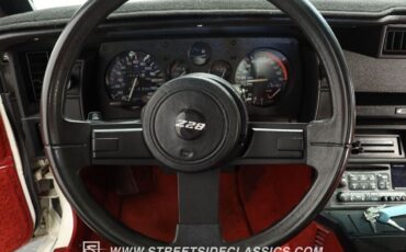 Chevrolet-Camaro-1986-Coupe-36