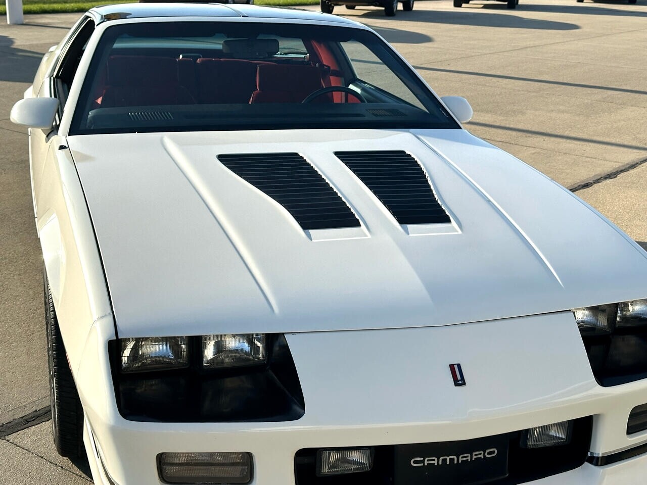 Chevrolet-Camaro-1986-Coupe-38