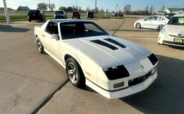 Chevrolet-Camaro-1986-Coupe-4