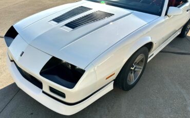Chevrolet-Camaro-1986-Coupe-5