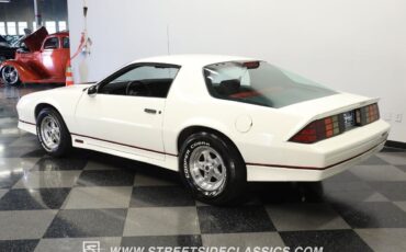 Chevrolet-Camaro-1986-Coupe-6