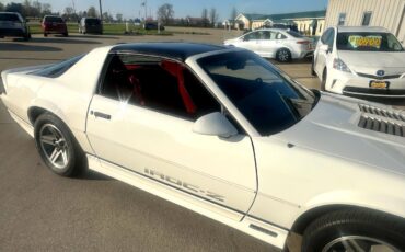 Chevrolet-Camaro-1986-Coupe-7