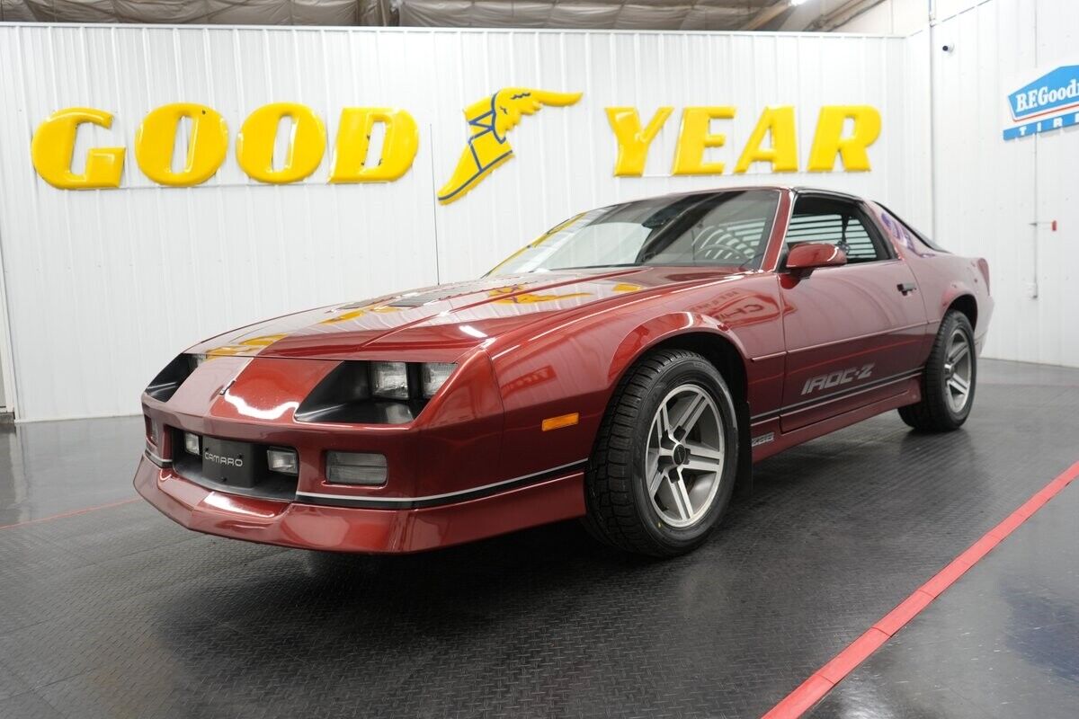 Chevrolet-Camaro-1987-Coupe-1
