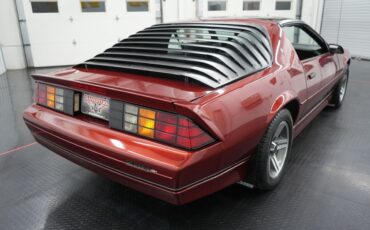 Chevrolet-Camaro-1987-Coupe-15