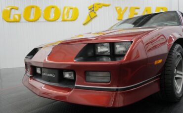 Chevrolet-Camaro-1987-Coupe-28