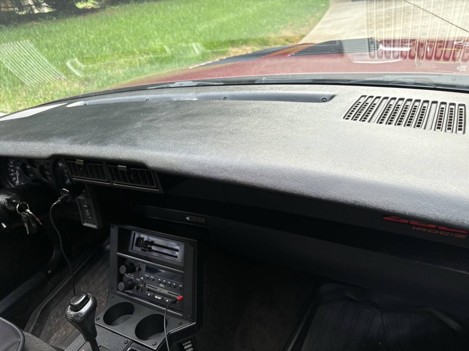 Chevrolet-Camaro-1988-25