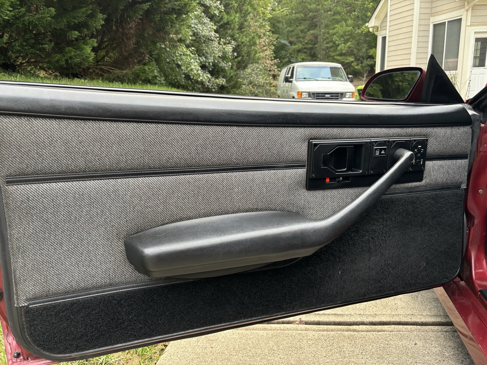 Chevrolet-Camaro-1988-29