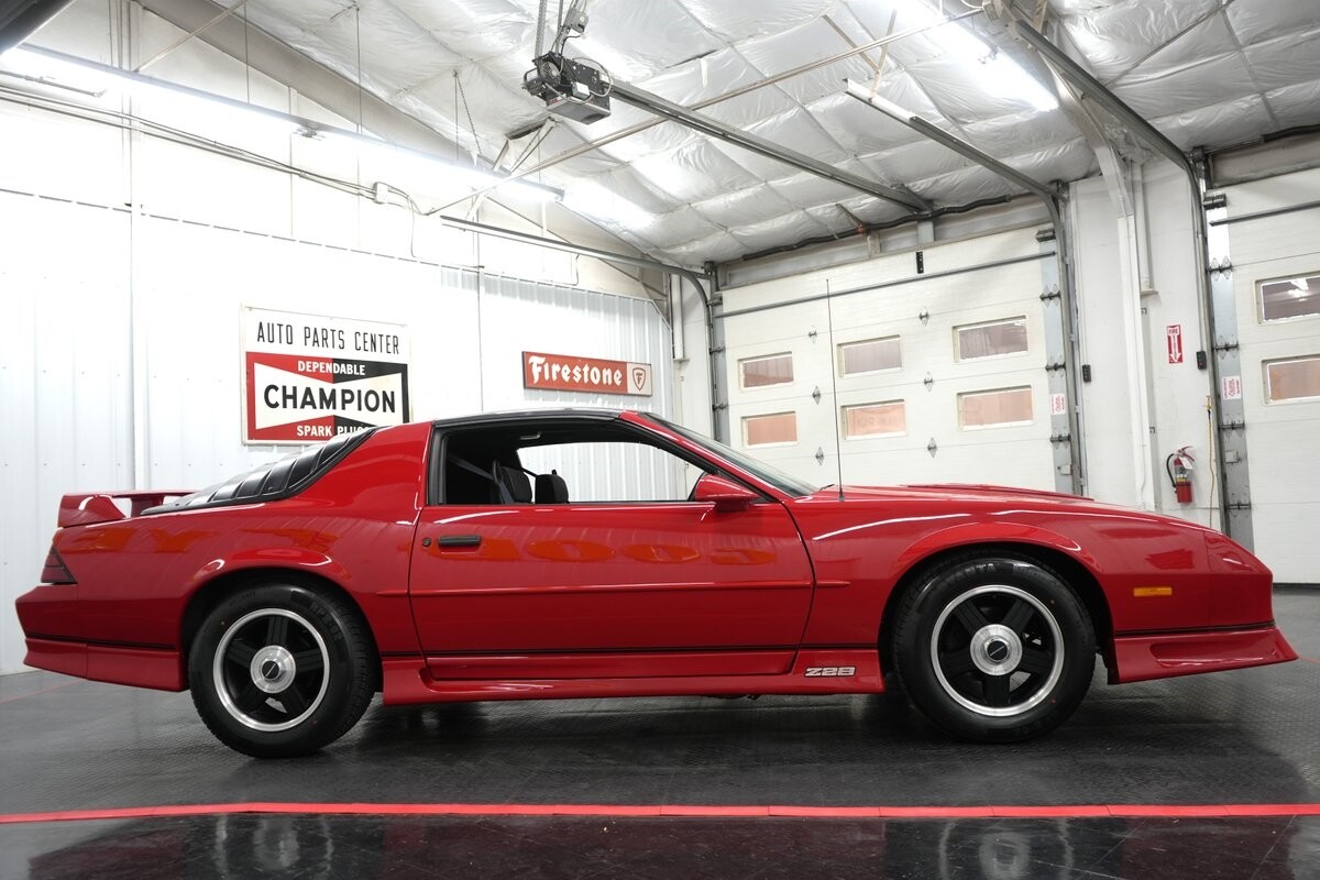 Chevrolet-Camaro-1991-18