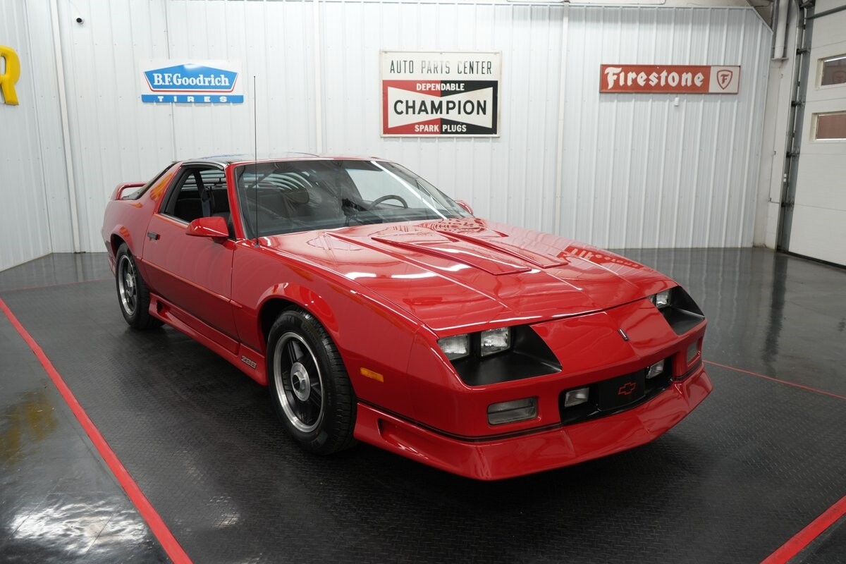 Chevrolet-Camaro-1991-21