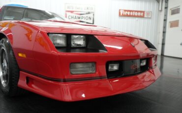 Chevrolet-Camaro-1991-23