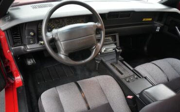 Chevrolet-Camaro-1991-39