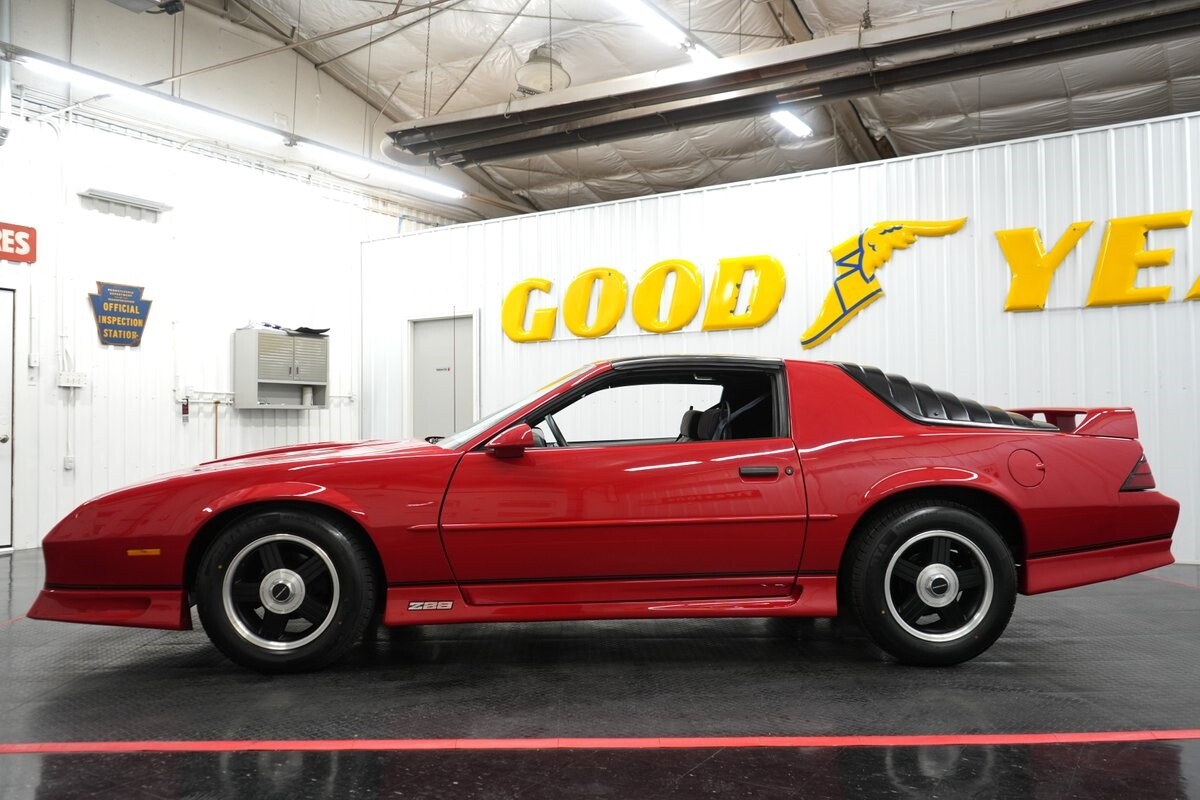 Chevrolet-Camaro-1991-5