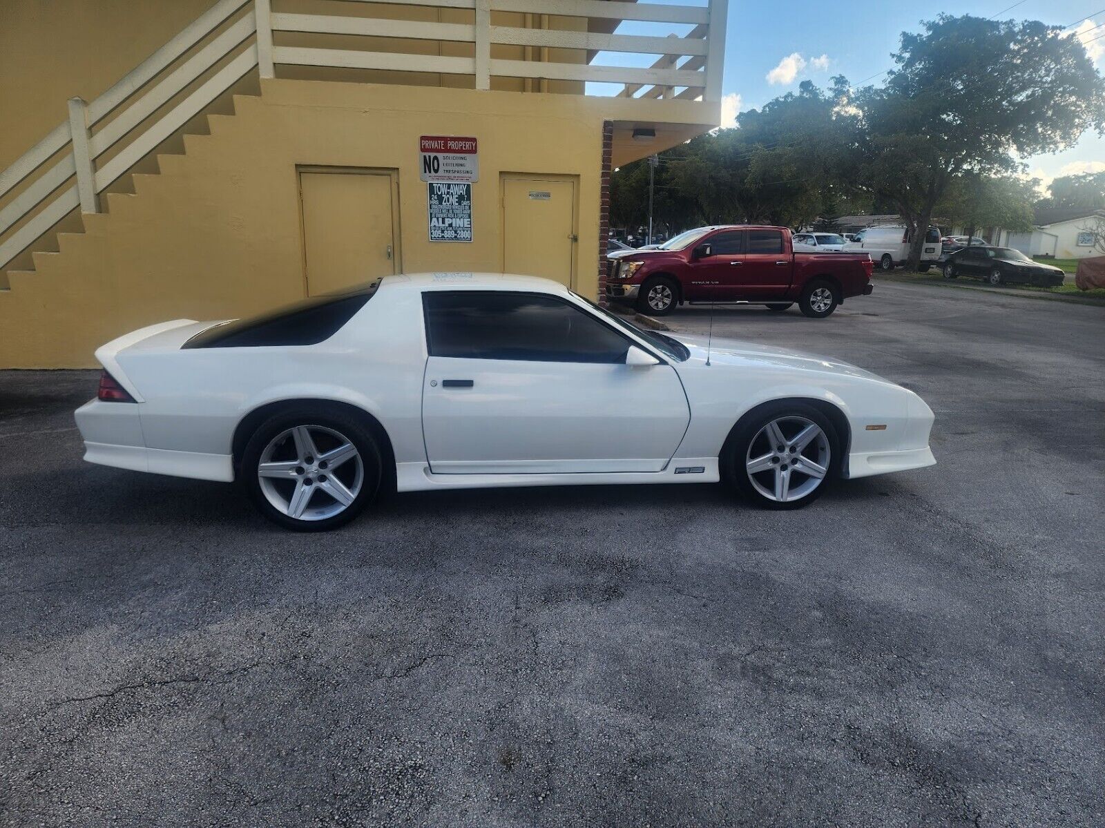 Chevrolet-Camaro-1991-Coupe-6