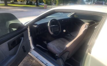 Chevrolet-Camaro-1991-Coupe-9