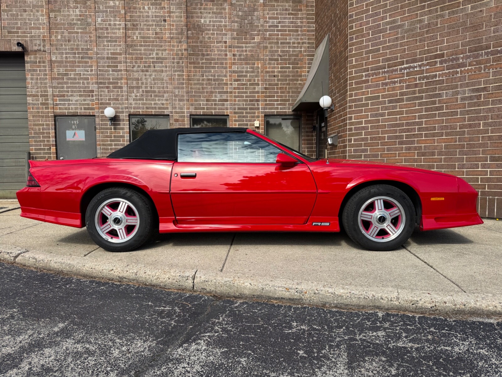 Chevrolet-Camaro-1992-Convertible-10