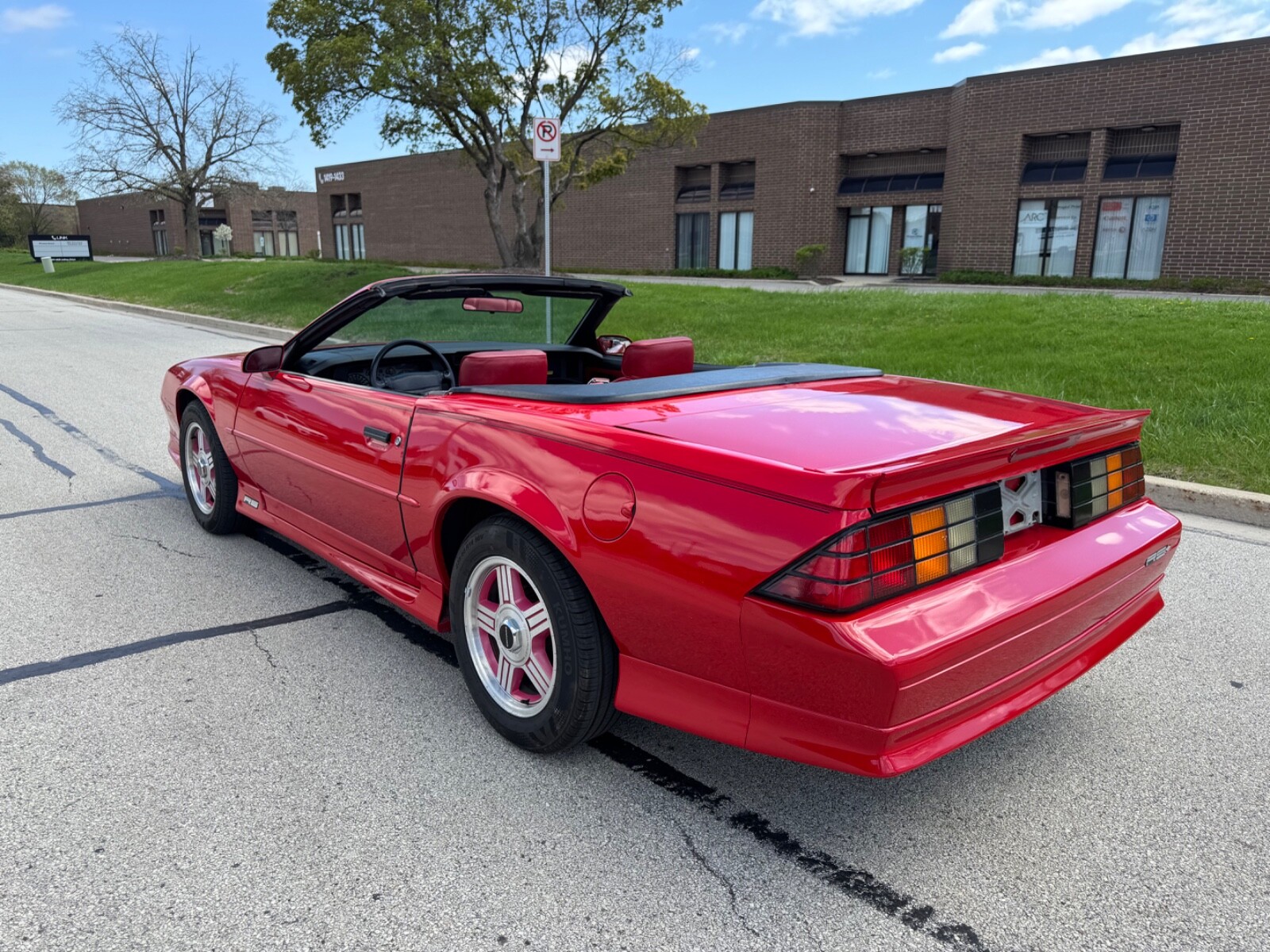 Chevrolet-Camaro-1992-Convertible-3