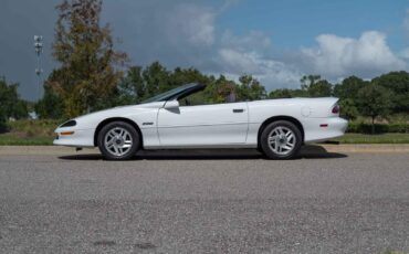 Chevrolet-Camaro-1995-2-Door-1