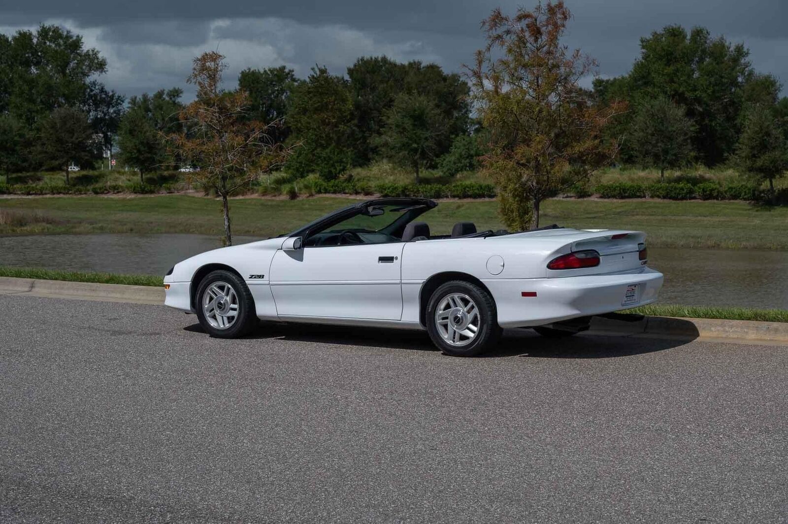 Chevrolet-Camaro-1995-2-Door-18