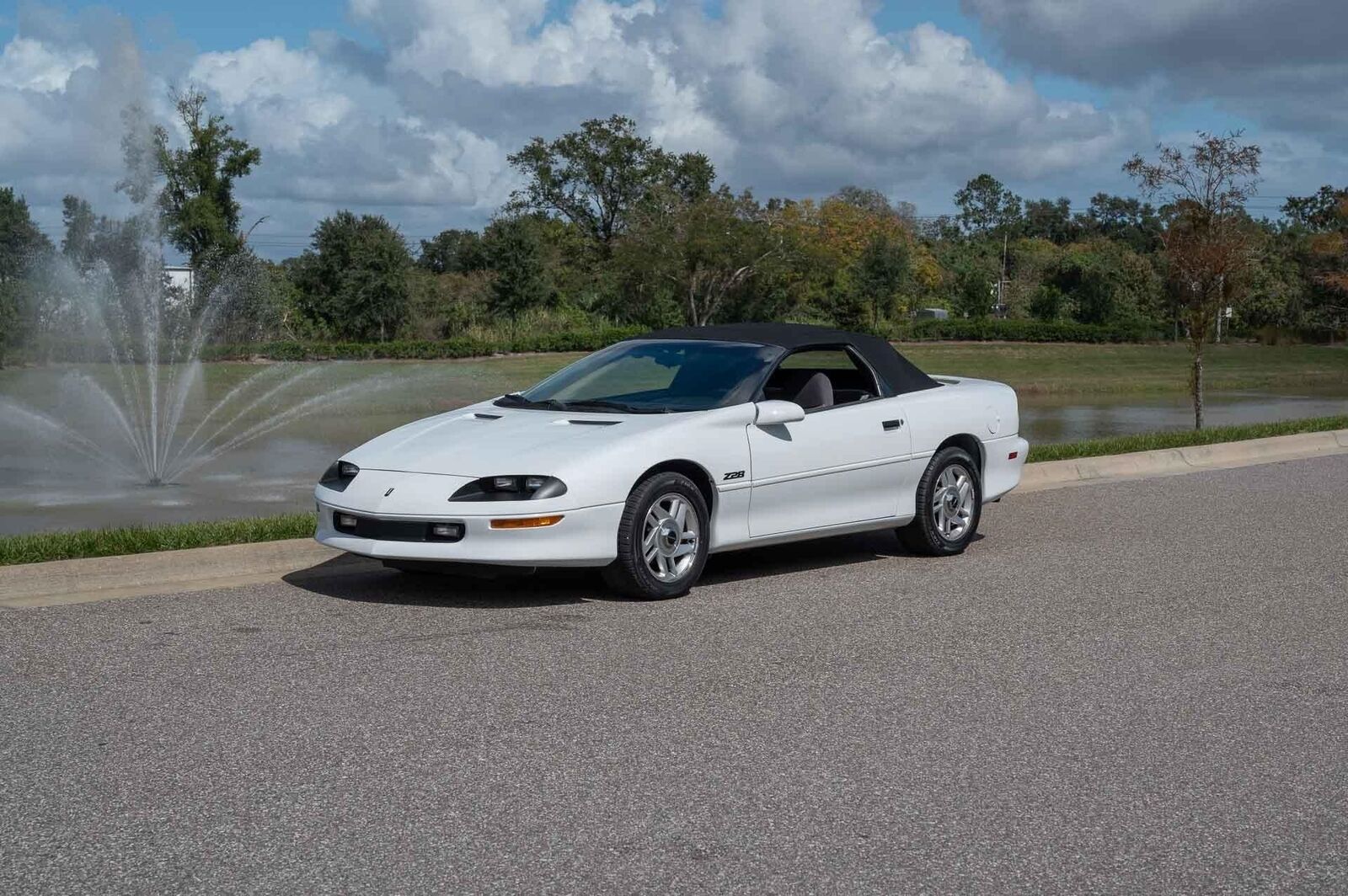 Chevrolet-Camaro-1995-2-Door-30