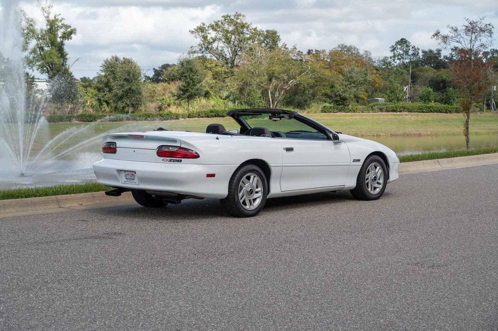 Chevrolet-Camaro-1995-2-Door-5