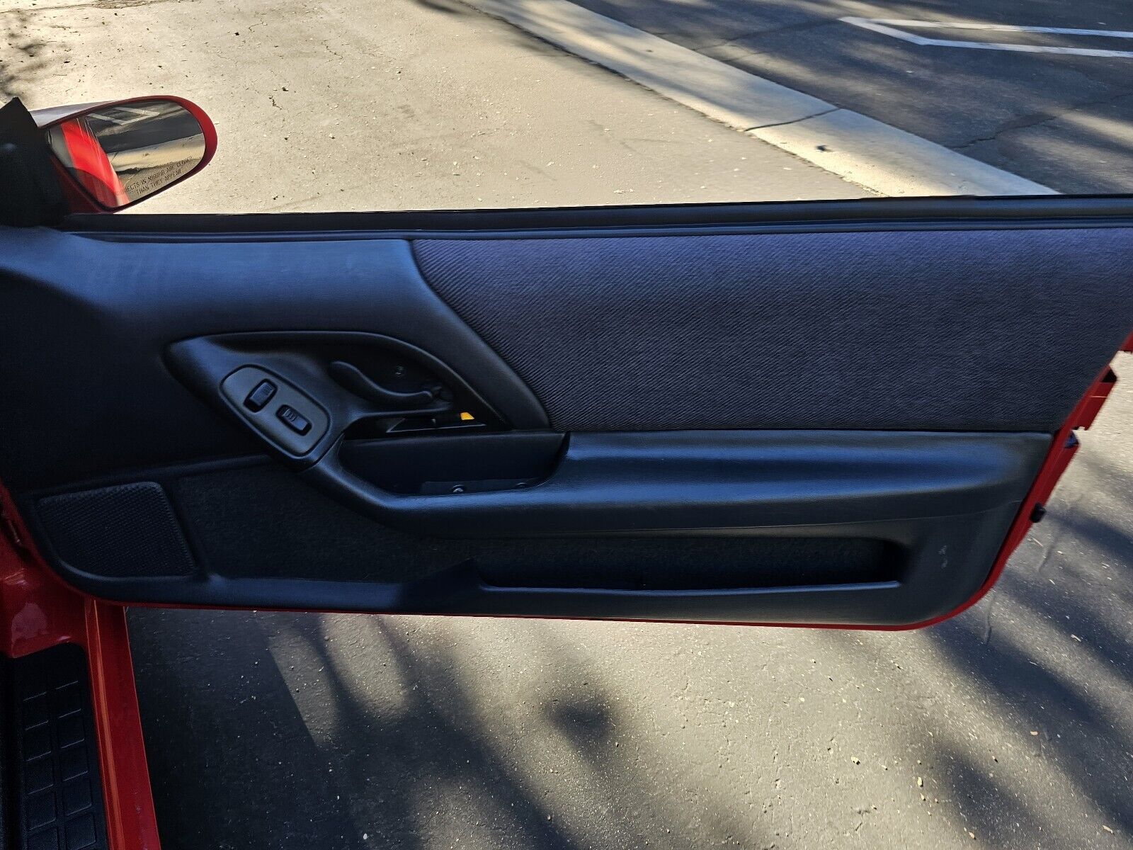 Chevrolet-Camaro-1995-Convertible-11