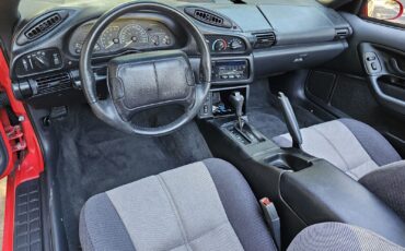 Chevrolet-Camaro-1995-Convertible-25
