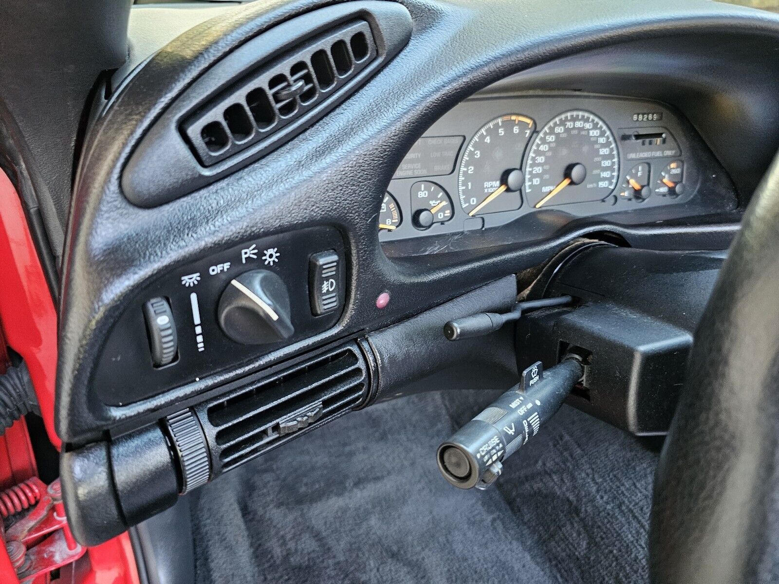 Chevrolet-Camaro-1995-Convertible-30