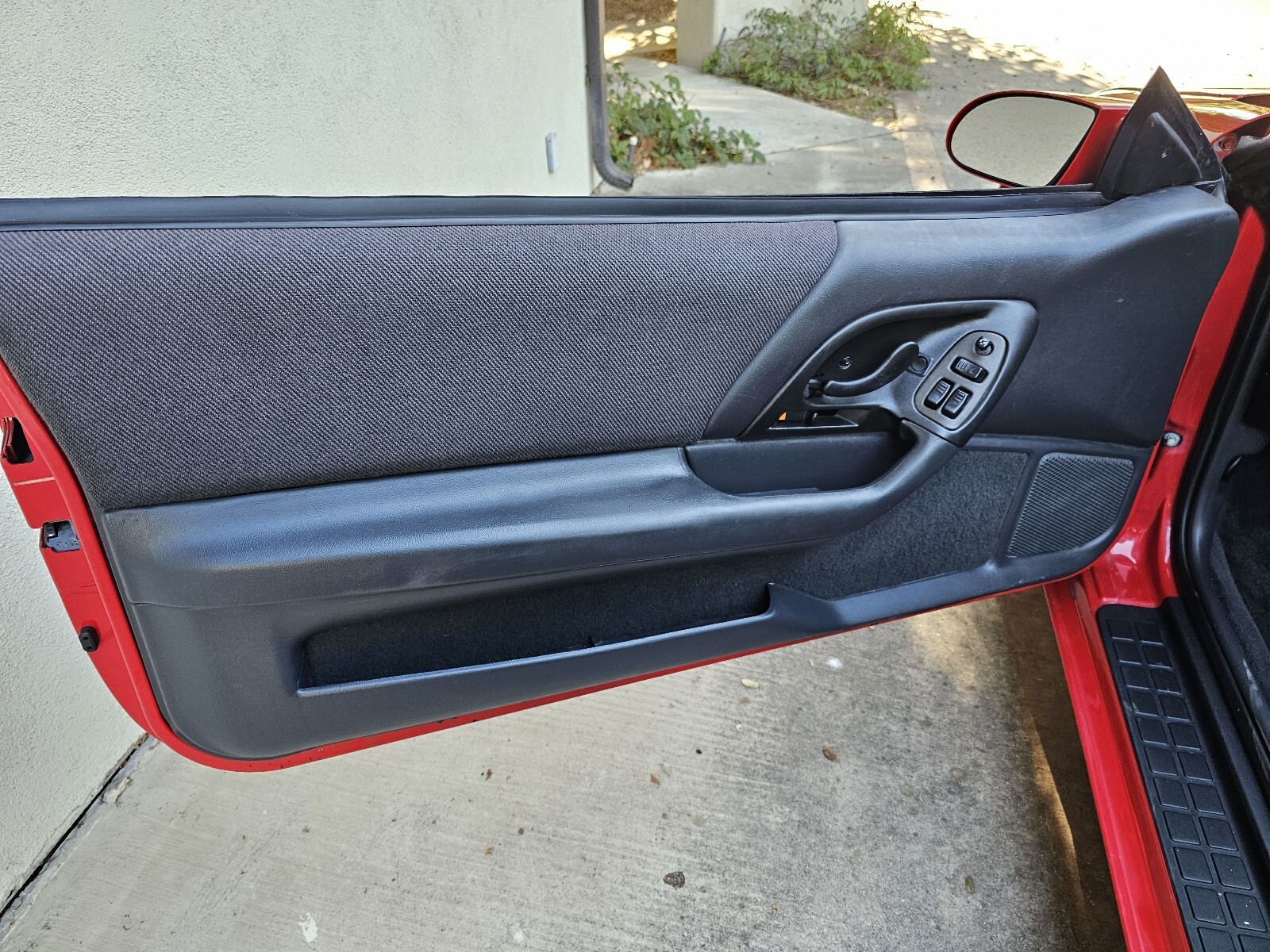 Chevrolet-Camaro-1995-Convertible-35