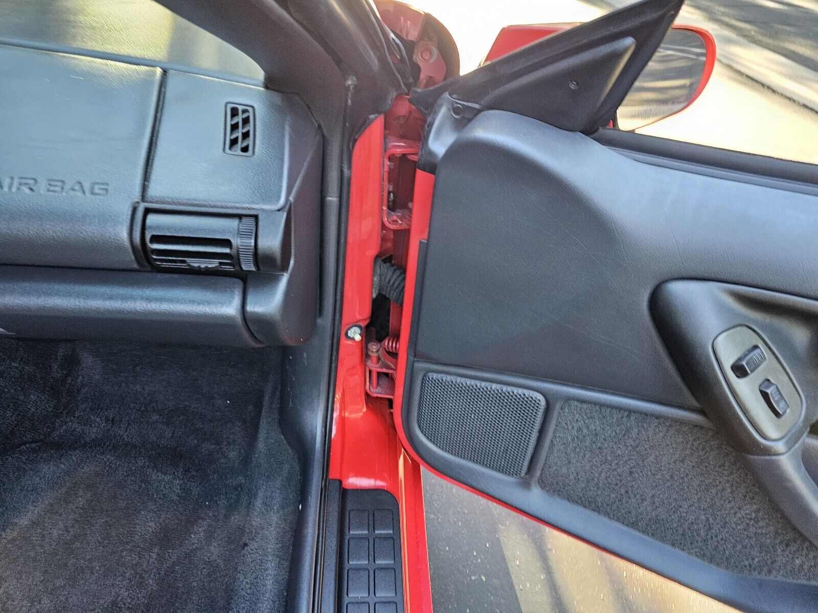 Chevrolet-Camaro-1995-Convertible-38