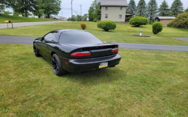 Chevrolet-Camaro-1995-Coupe-3