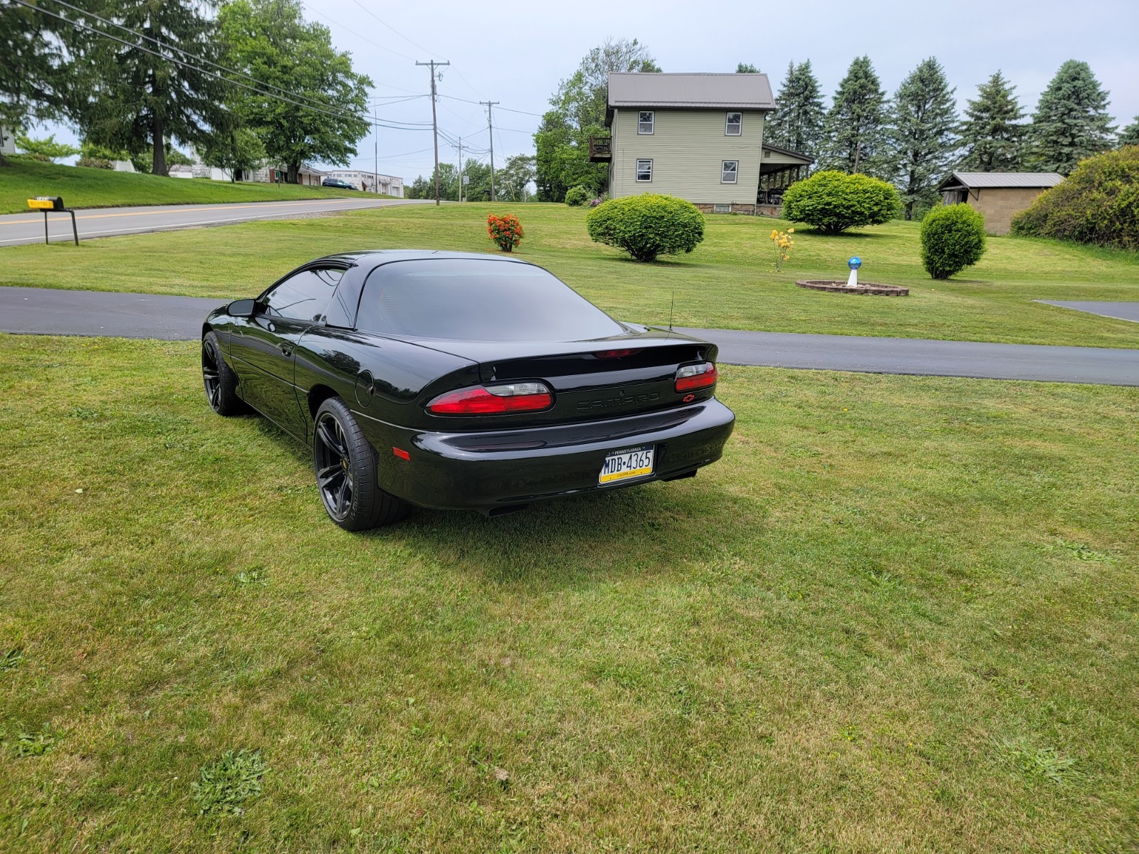 Chevrolet-Camaro-1995-Coupe-3