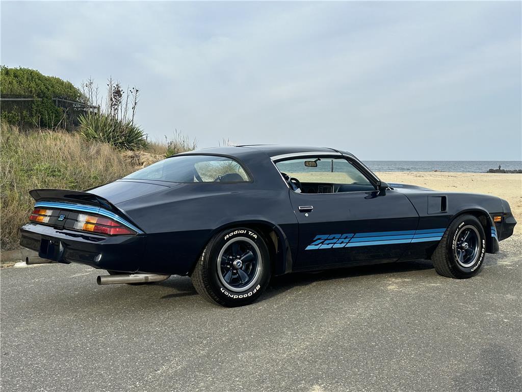 Chevrolet-Camaro-Z28-4-speed-1980-Coupe-1